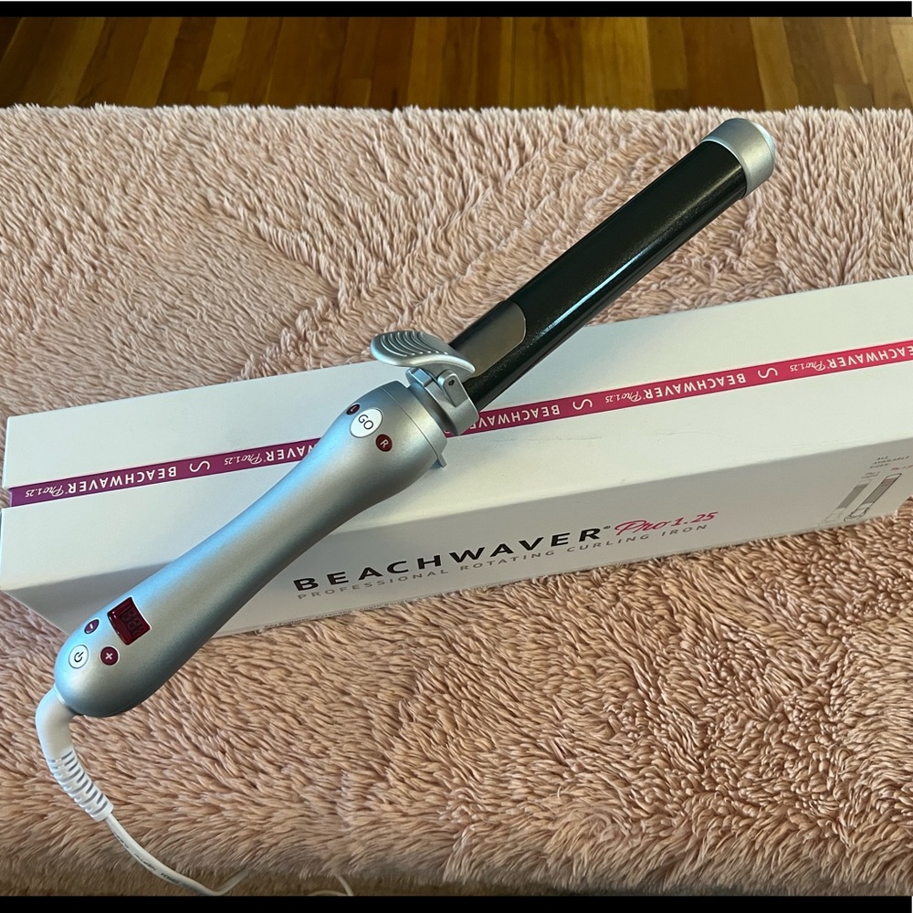 BEACH WAVER Pro 1.25~ Professional Rotating Curling Iron~